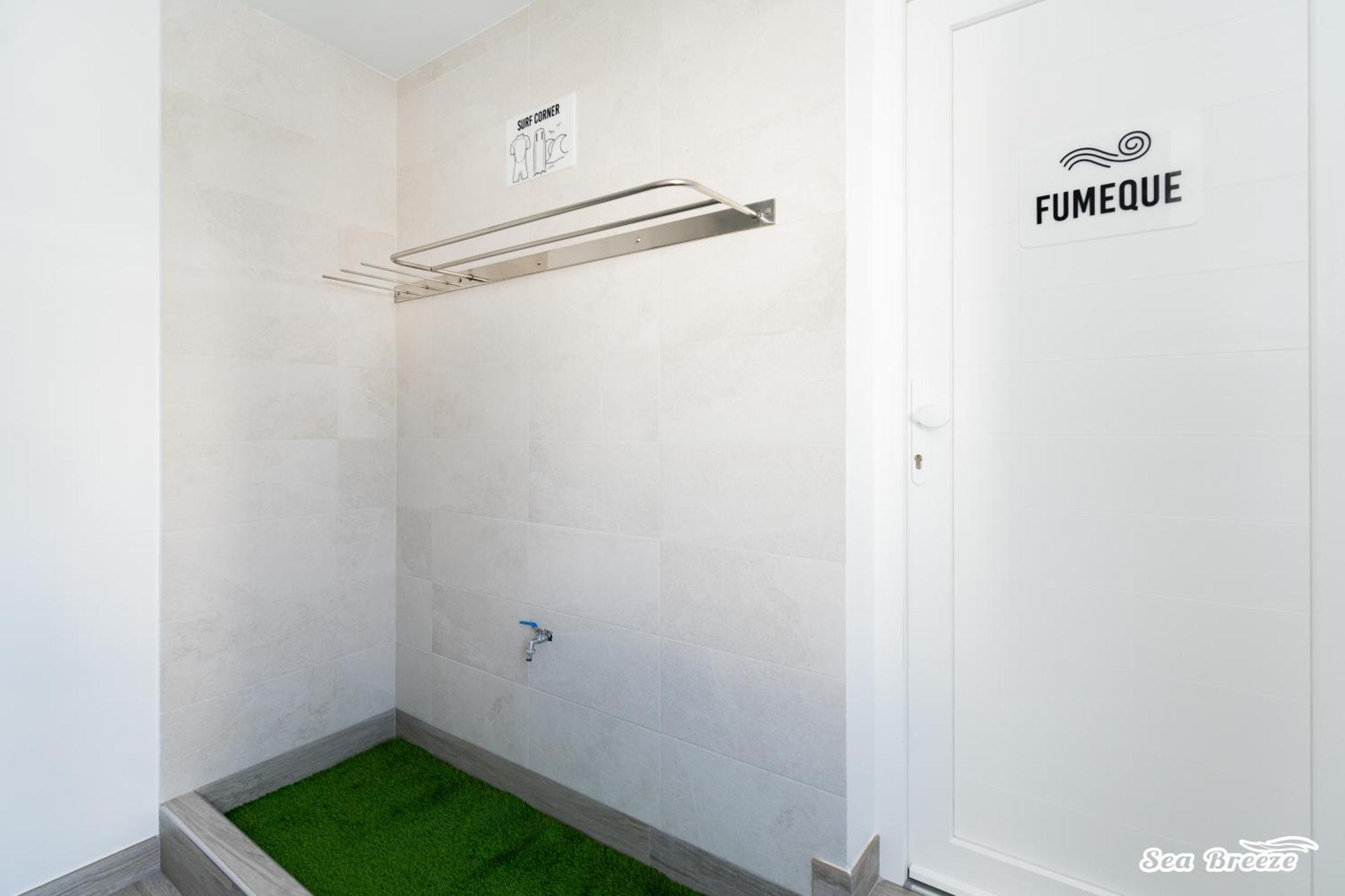2 Apartments Sea Breeze Famara Exterior photo